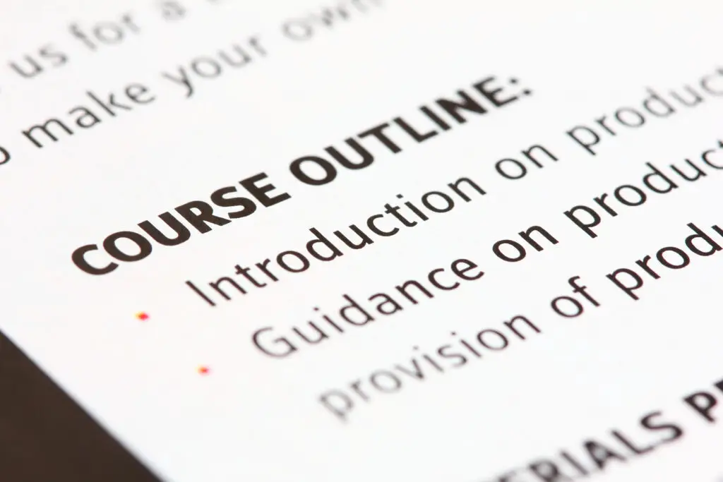 Een succesvol online cursusplatform voor de dag van vandaag - Deel 1 (stap 1-10) 5 Online cursusplatform - Course outline