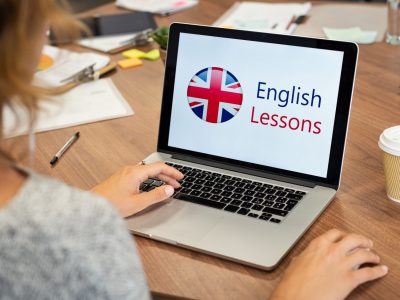 woman-learning-english-online